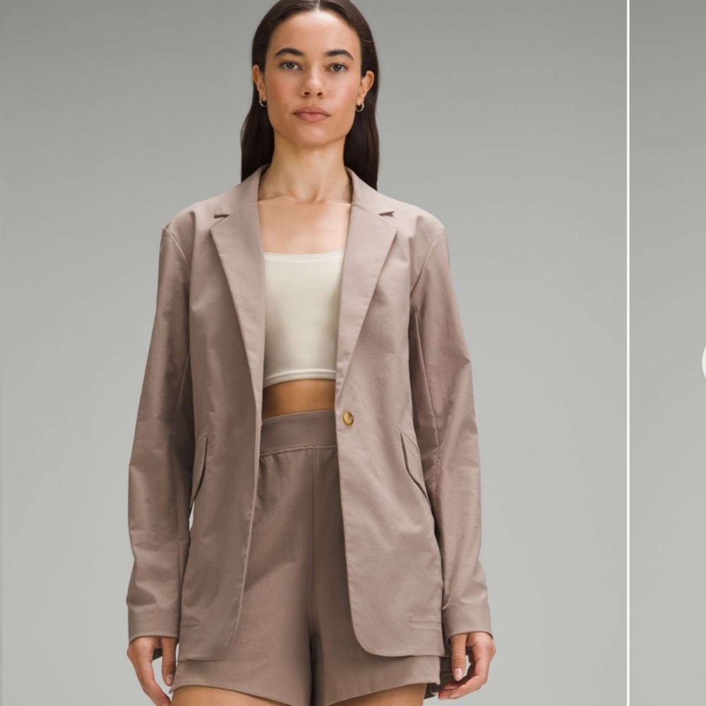 Lululemon Athletica Relaxed Fit Twill  Taupe Blazer Tapeutastic
